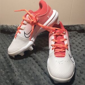 NWOB Nike Hyperdiamond 4 Pro MCS (DC8990-600) Softball Cleats - Size 7